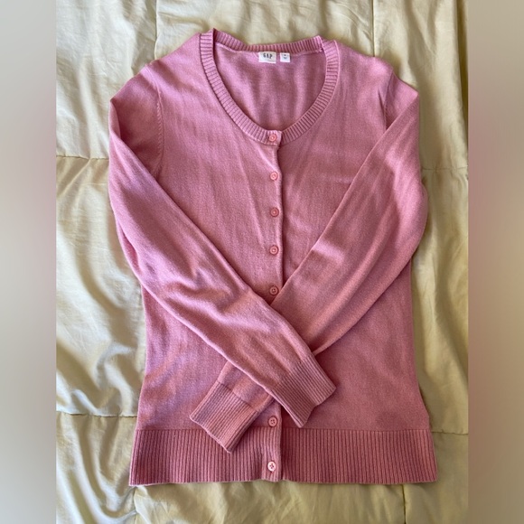 GAP Floral Blue Button Up & Pink Sweater (Bundle of 2!) - Picture 6 of 9